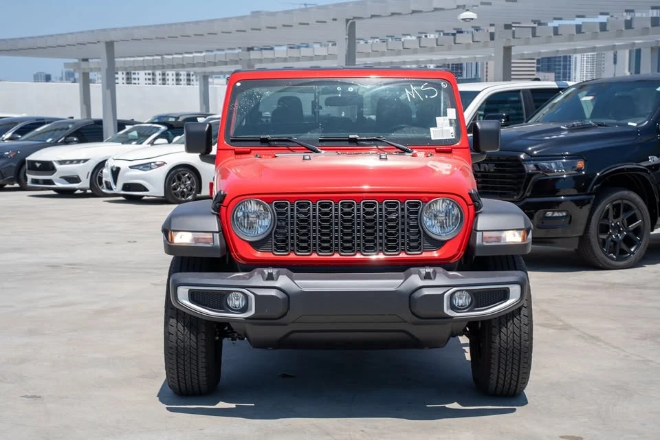 2026 Jeep JT Gladiator - Image 2 of 20