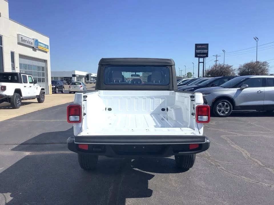 2026 Jeep JT Gladiator - Image 7 of 20