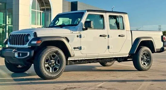 2026 Jeep Gladiator Sport