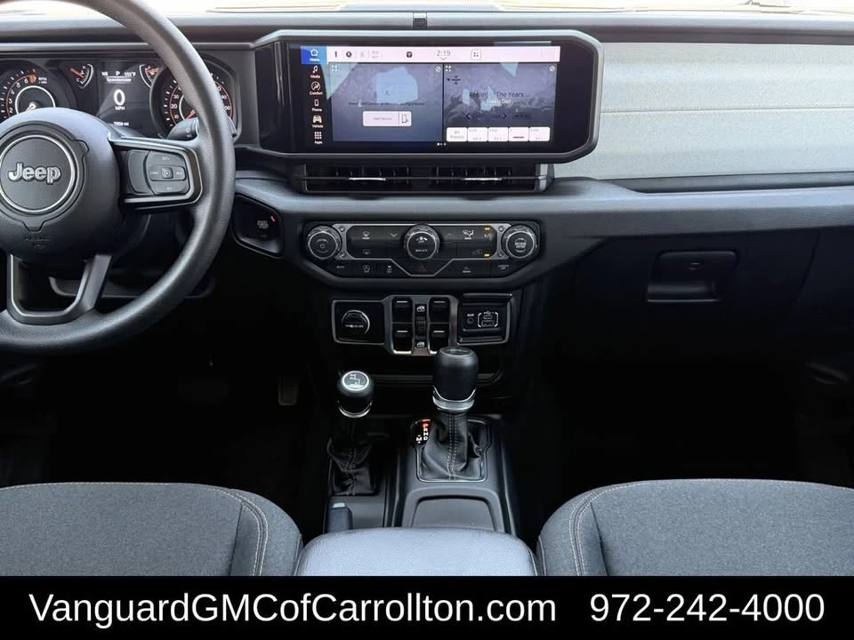 2026 Jeep JT Gladiator - Image 15 of 20