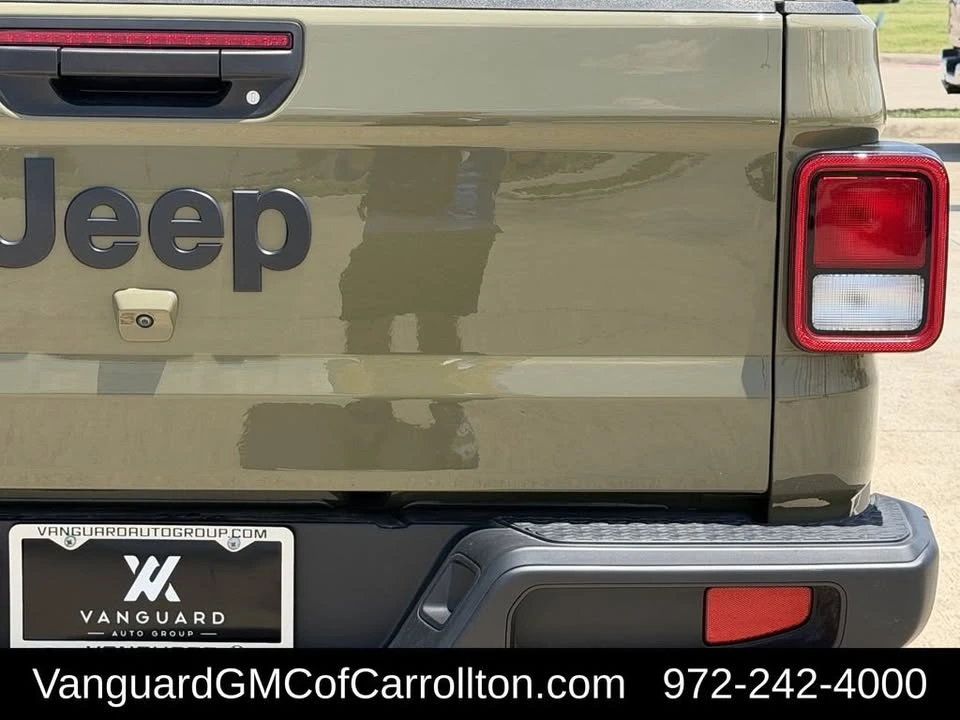 2026 Jeep JT Gladiator - Image 8 of 20