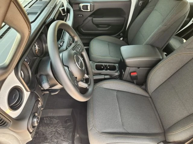 2026 Jeep JT Gladiator - Image 10 of 20