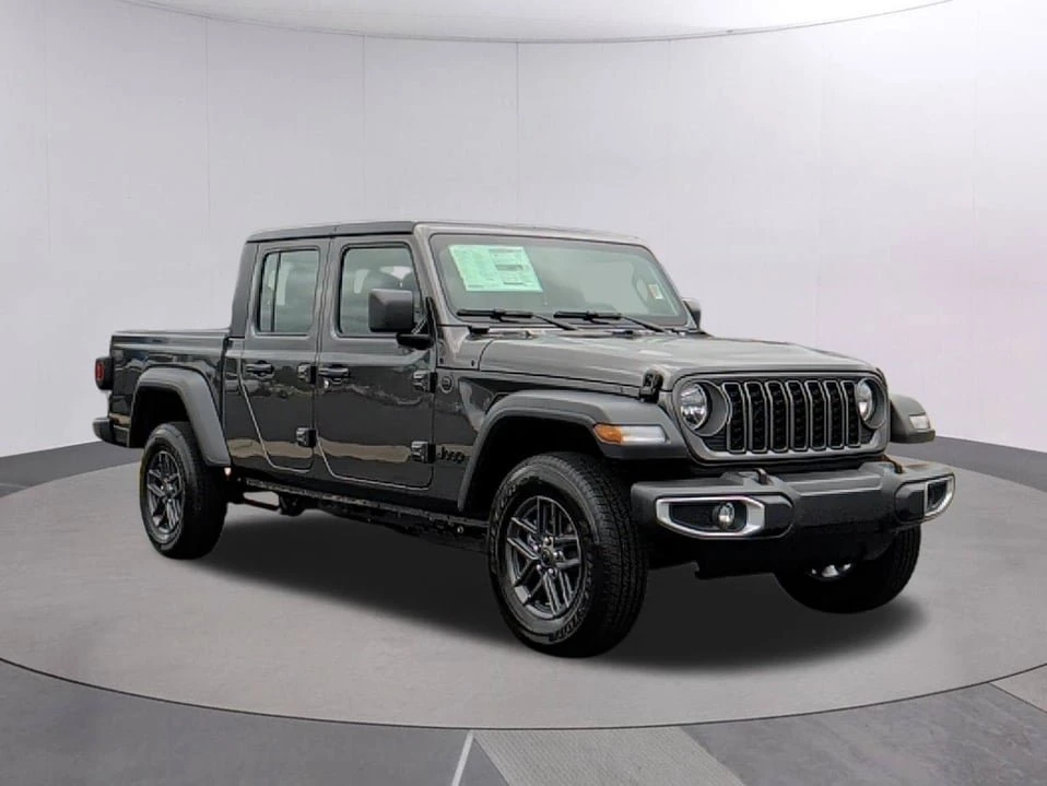 2026 Jeep JT Gladiator - Image 8 of 10