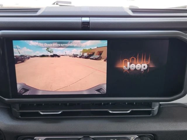 2026 Jeep JT Gladiator - Image 14 of 20