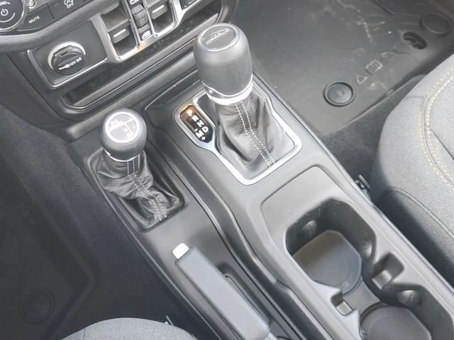 2026 Jeep JT Gladiator - Image 16 of 20