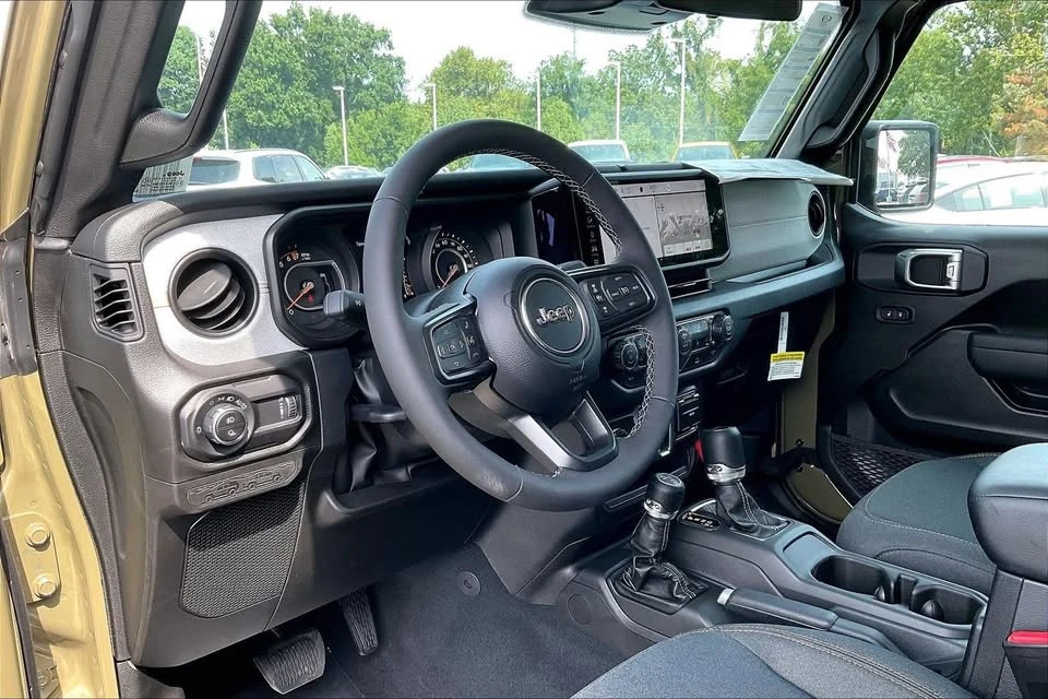 2026 Jeep JT Gladiator - Image 7 of 9