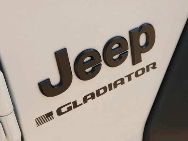 2026 Jeep JT Gladiator - Image 9 of 20