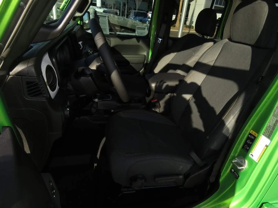 2026 Jeep JT Gladiator - Image 10 of 12