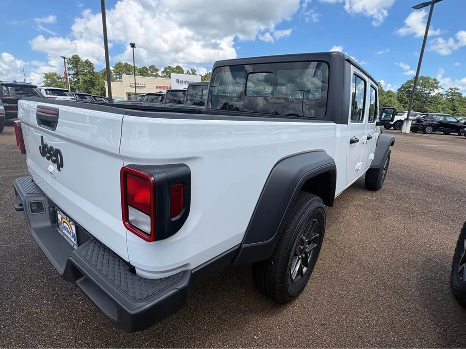 2026 Jeep JT Gladiator - Image 2 of 2