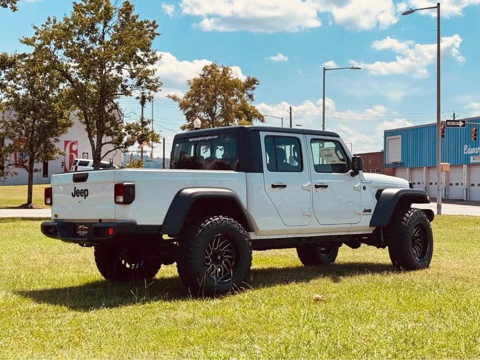 2026 Jeep JT Gladiator - Image 6 of 6