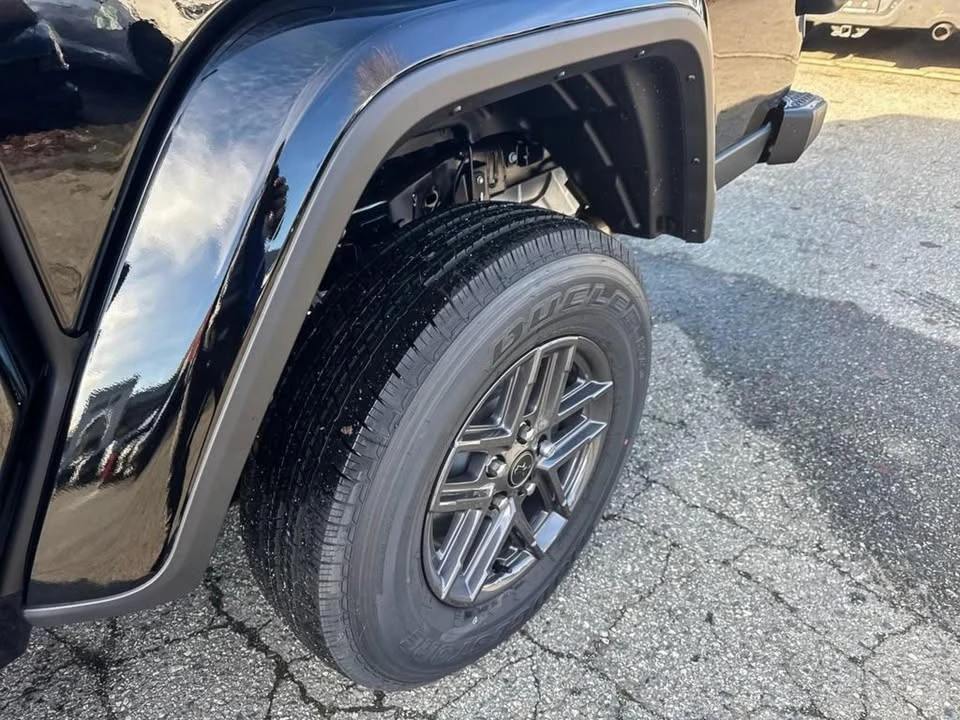 2026 Jeep JT Gladiator - Image 7 of 20