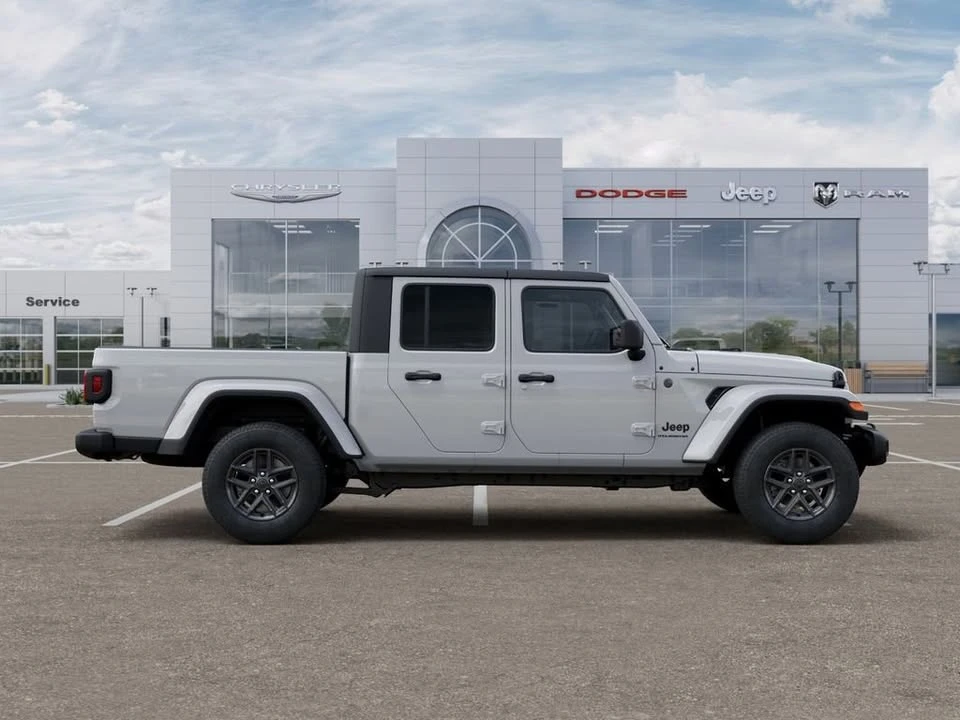 2026 Jeep JT Gladiator - Image 15 of 20