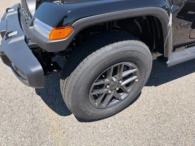 2026 Jeep JT Gladiator - Image 7 of 20