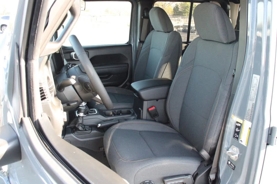 2026 Jeep JT Gladiator - Image 5 of 20