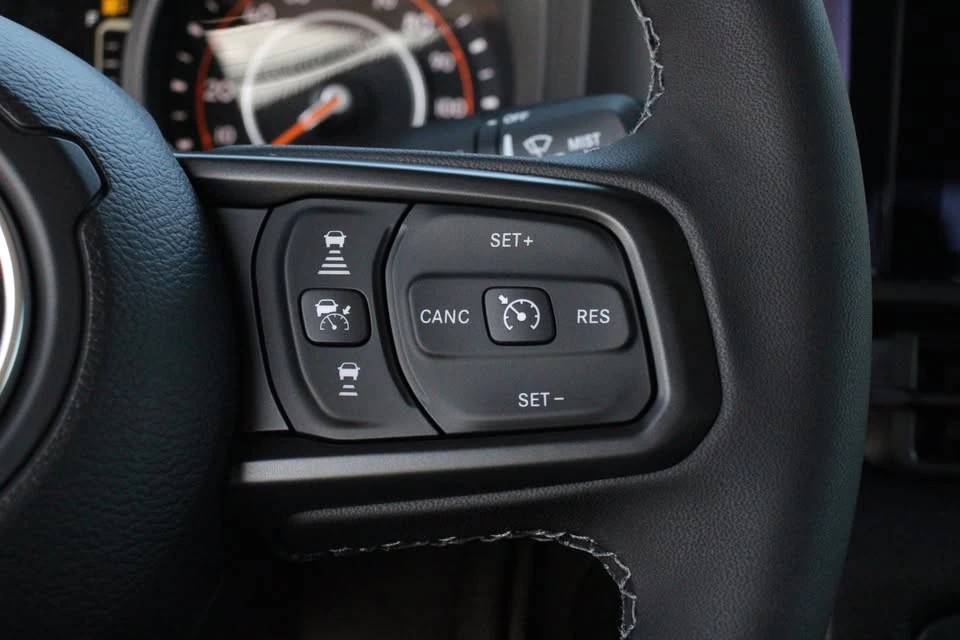 2026 Jeep JT Gladiator - Image 10 of 20