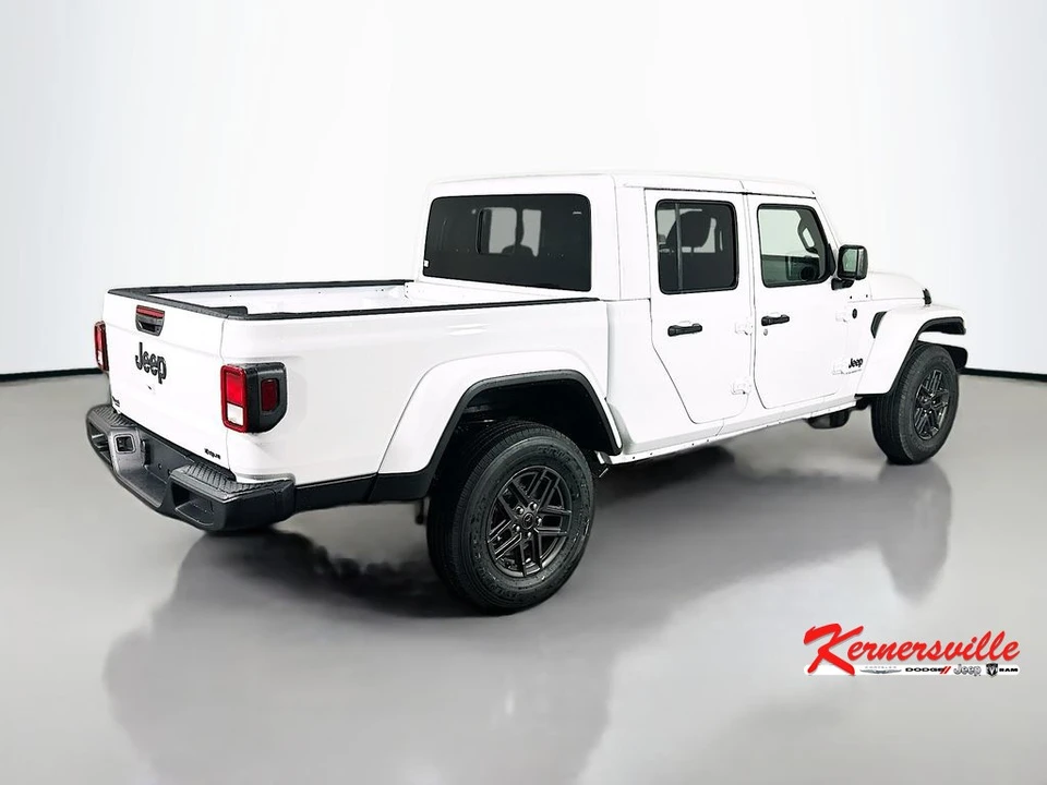 2026 Jeep JT Gladiator - Image 7 of 21