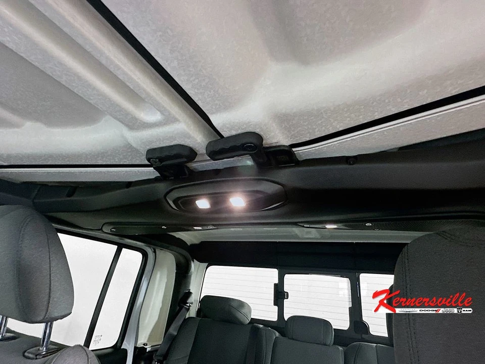 2026 Jeep JT Gladiator - Image 14 of 21