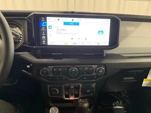 2026 Jeep JT Gladiator - Image 17 of 24