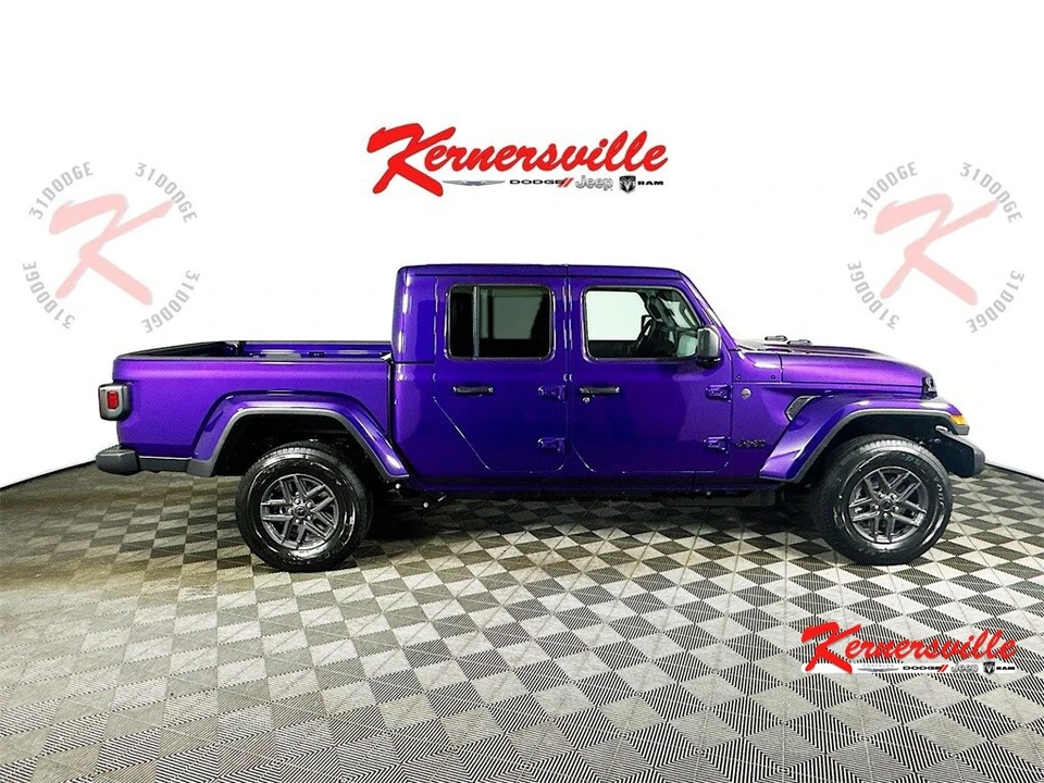 2026 Jeep JT Gladiator - Image 8 of 21