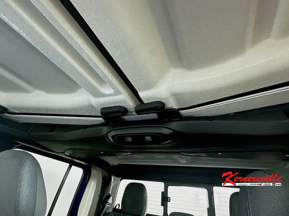 2026 Jeep JT Gladiator - Image 14 of 21