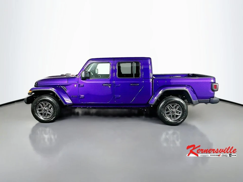 2026 Jeep JT Gladiator - Image 4 of 12