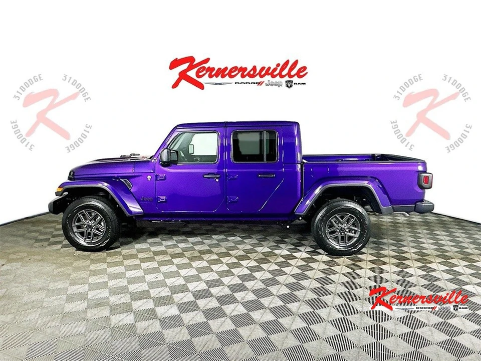 2026 Jeep JT Gladiator - Image 4 of 12