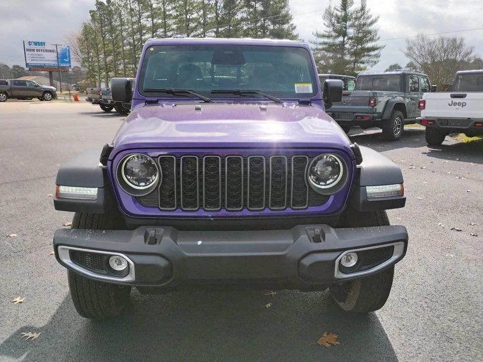 2026 Jeep JT Gladiator - Image 2 of 12