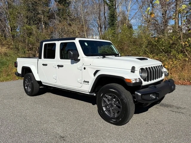2026 Jeep JT Gladiator - Image 5 of 29