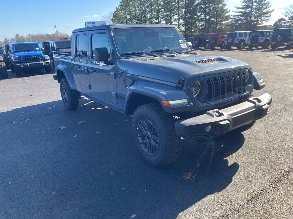 2026 Jeep JT Gladiator - Image 3 of 12