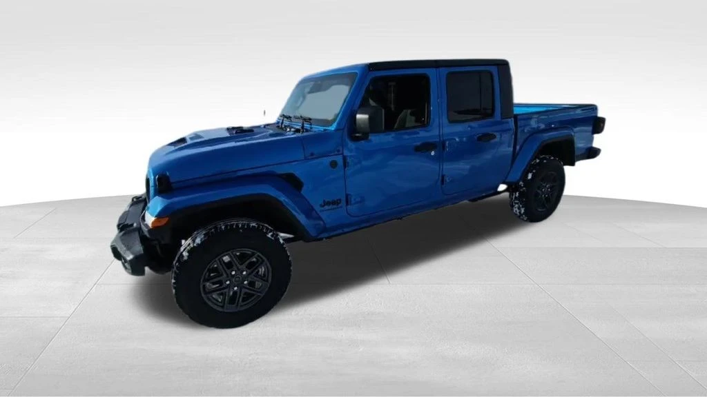 2026 Jeep JT Gladiator - Image 4 of 21