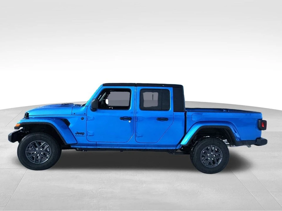 2026 Jeep JT Gladiator - Image 16 of 21