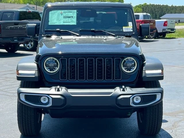 2026 Jeep JT Gladiator - Image 16 of 18