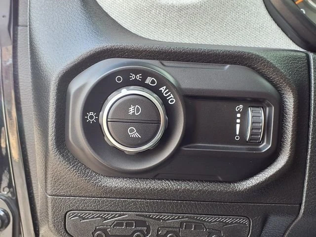 2026 Jeep JT Gladiator - Image 5 of 20