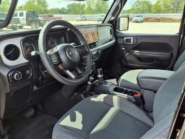 2026 Jeep JT Gladiator - Image 12 of 20