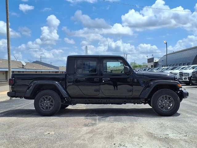 2026 Jeep JT Gladiator - Image 2 of 20