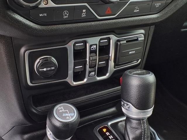 2026 Jeep JT Gladiator - Image 11 of 20