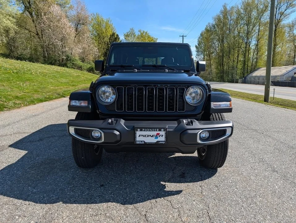 2026 Jeep JT Gladiator - Image 9 of 20