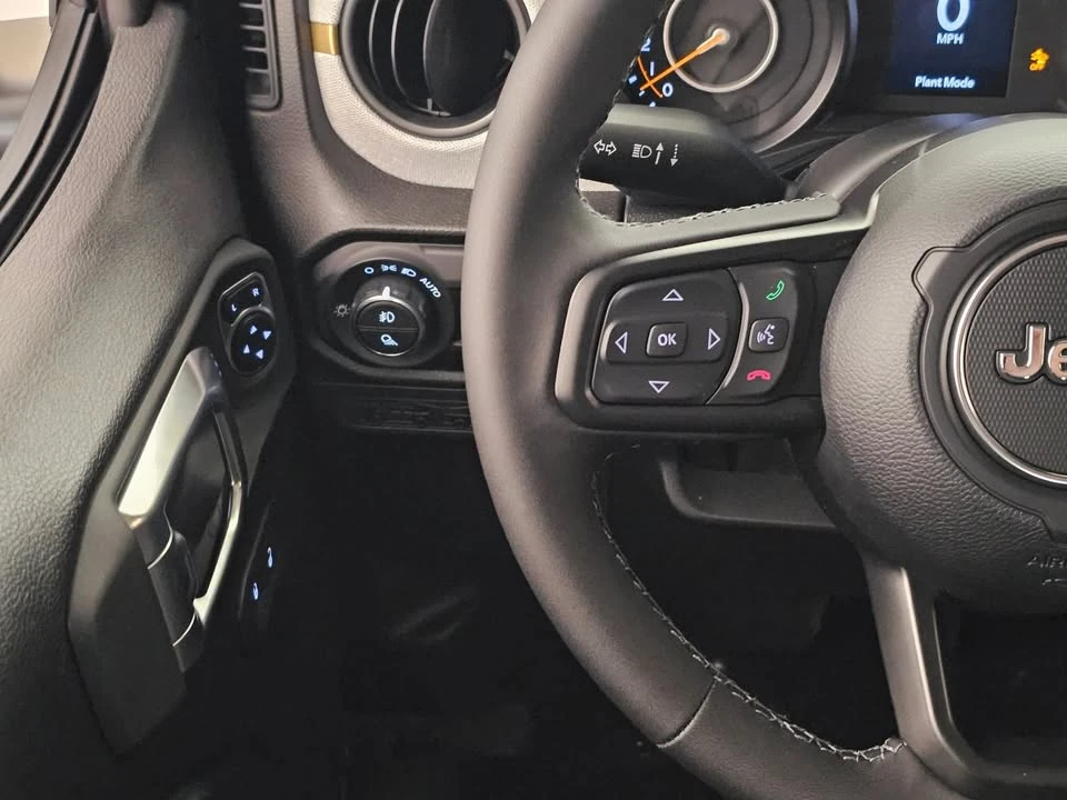 2026 Jeep JT Gladiator - Image 19 of 20