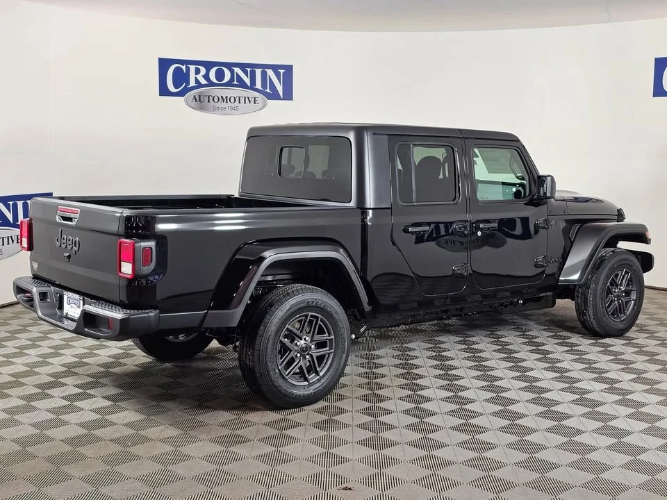 2026 Jeep JT Gladiator - Image 5 of 20