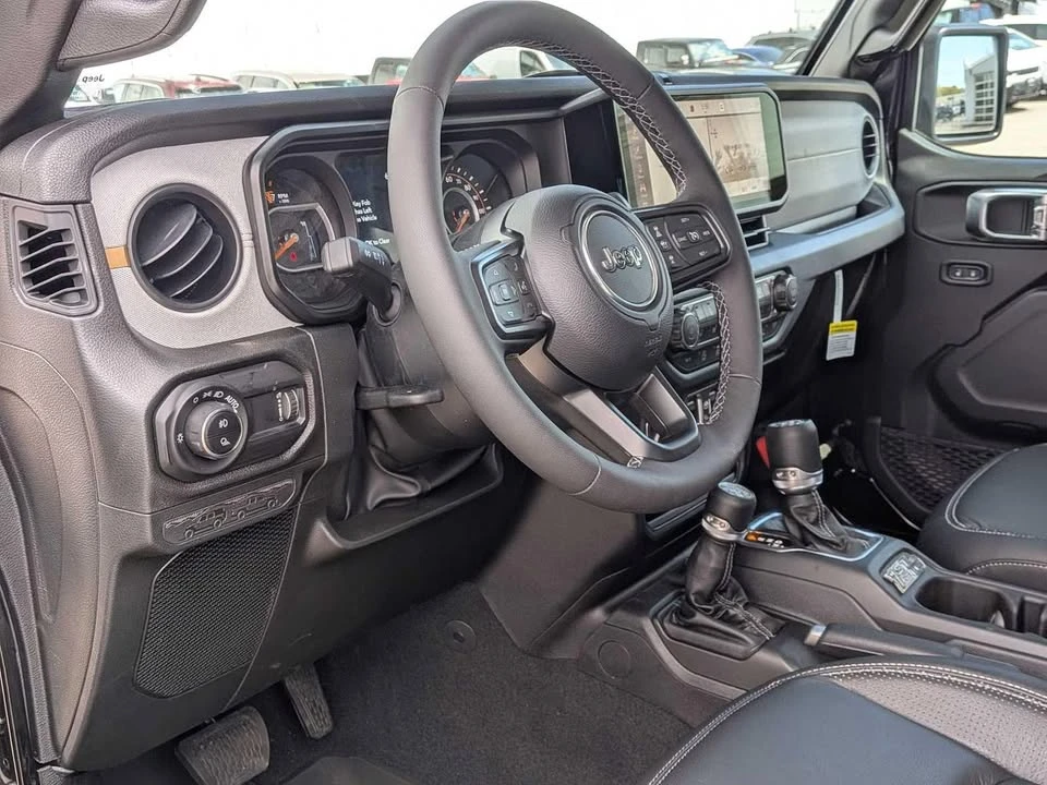 2026 Jeep JT Gladiator - Image 11 of 20