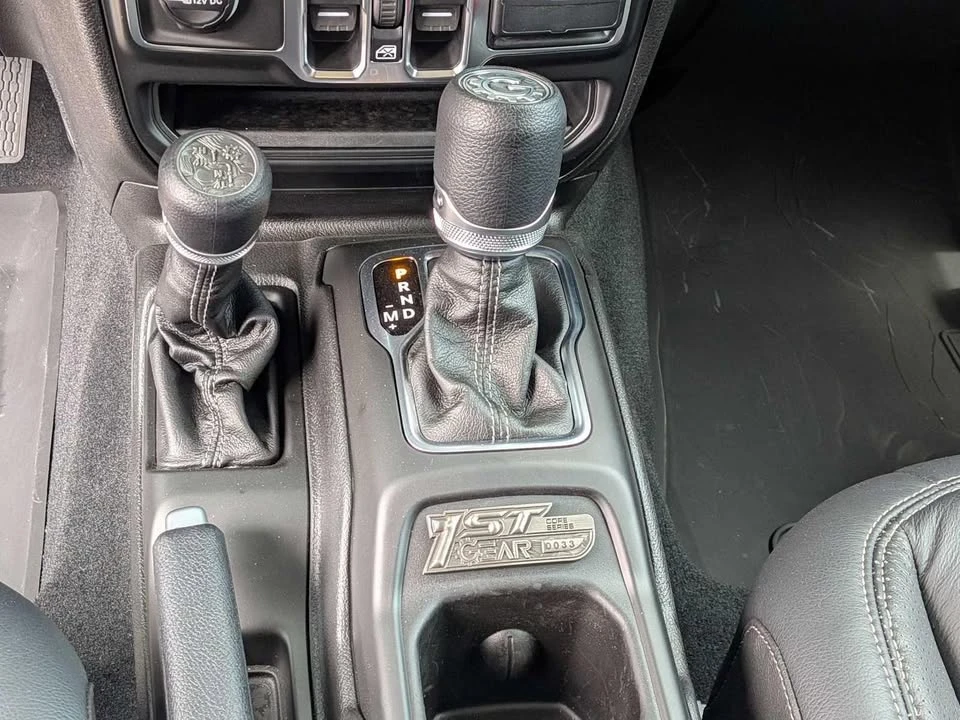 2026 Jeep JT Gladiator - Image 15 of 20