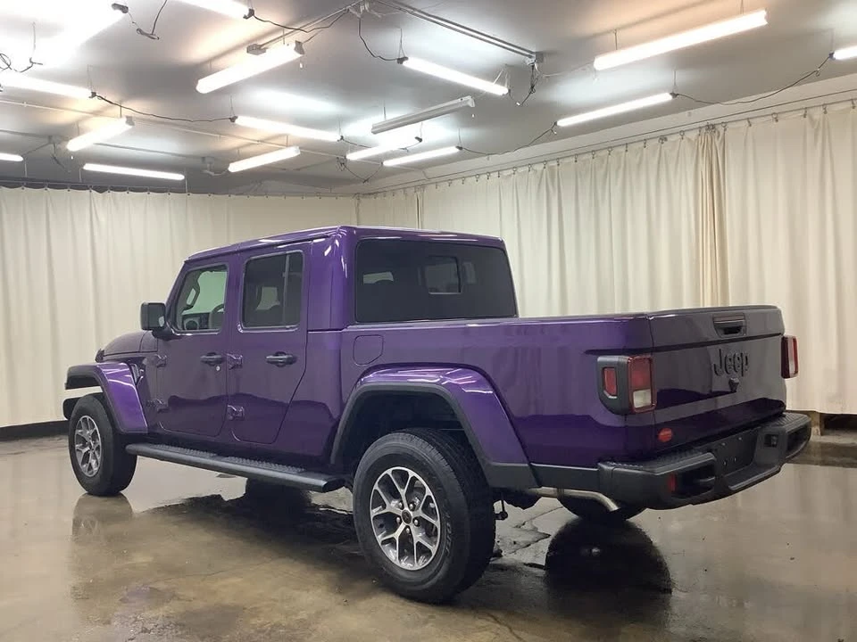2026 Jeep JT Gladiator - Image 8 of 20