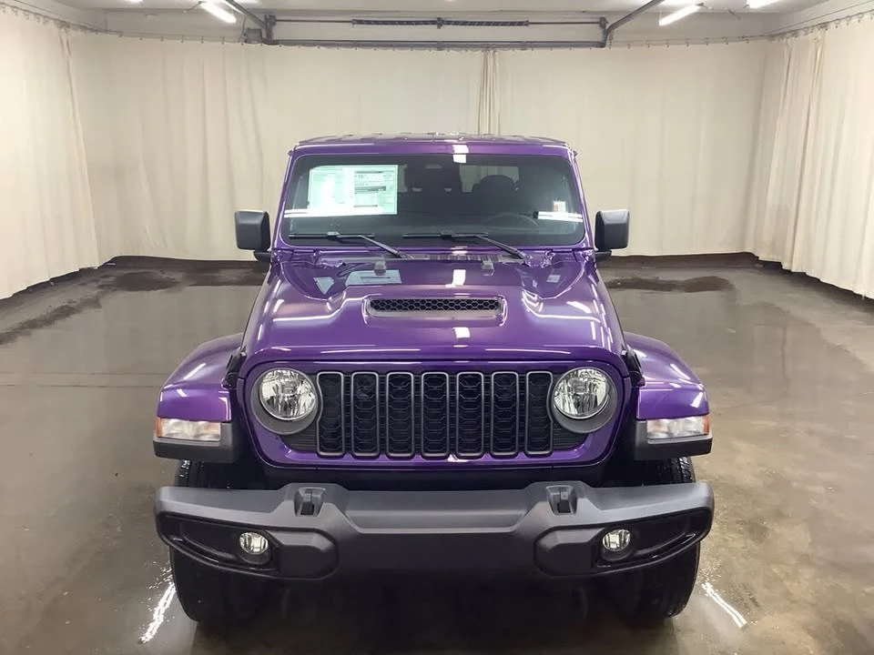 2026 Jeep JT Gladiator - Image 2 of 20
