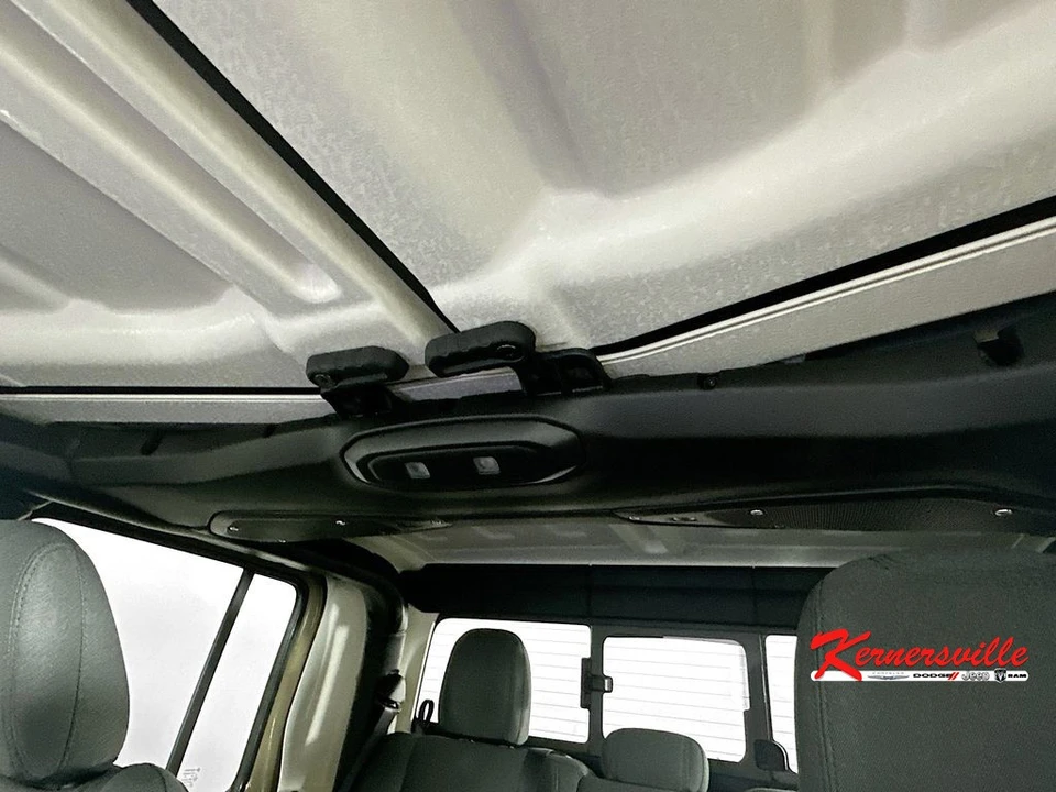 2026 Jeep JT Gladiator - Image 14 of 21