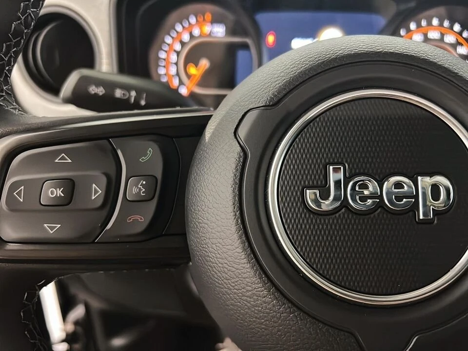 2026 Jeep JT Gladiator - Image 17 of 20
