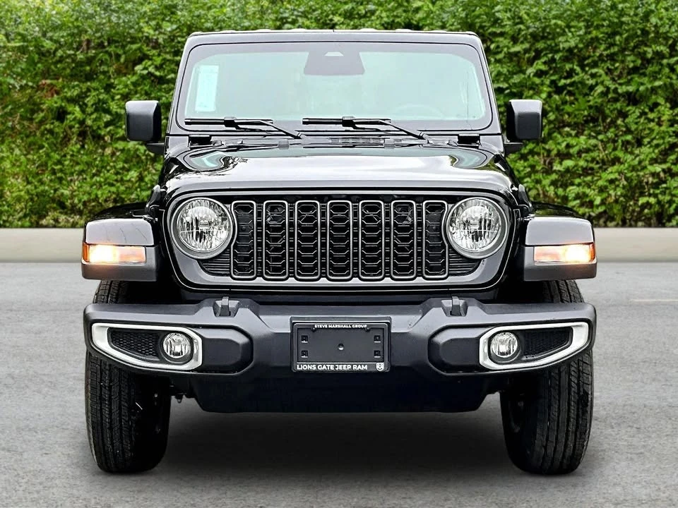 2026 Jeep JT Gladiator - Image 5 of 9
