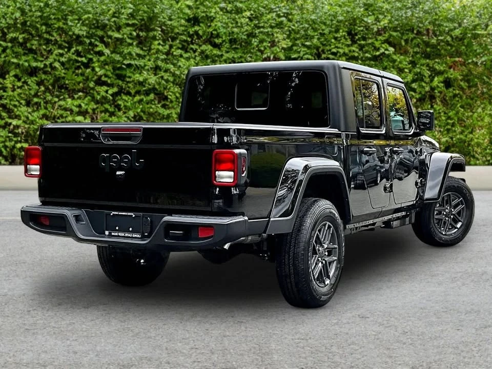 2026 Jeep JT Gladiator - Image 7 of 9