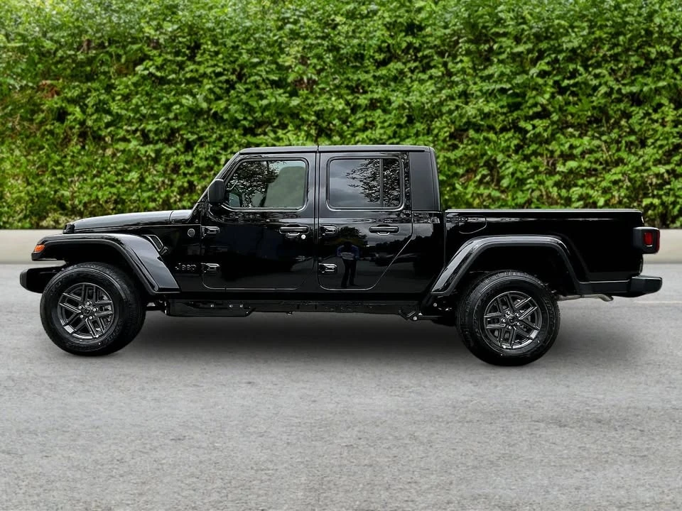 2026 Jeep JT Gladiator - Image 9 of 9