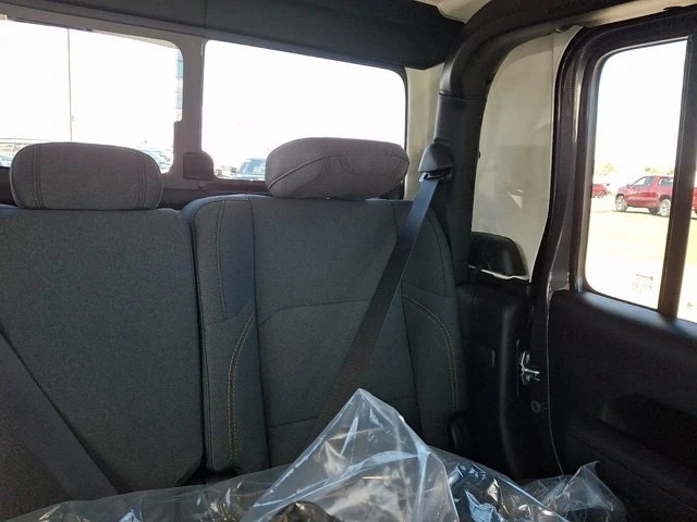 2026 Jeep JT Gladiator - Image 14 of 20