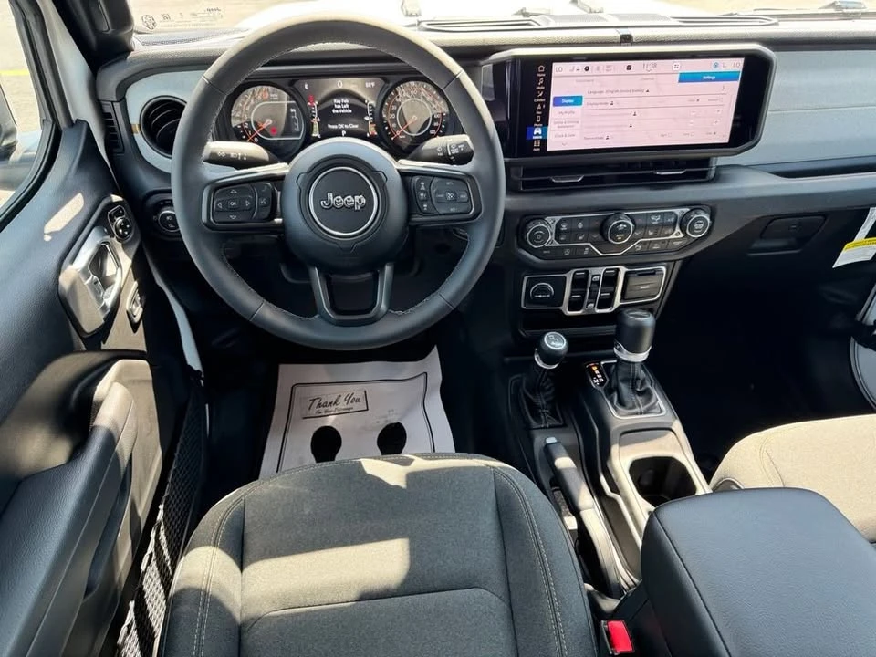 2026 Jeep JT Gladiator - Image 17 of 20